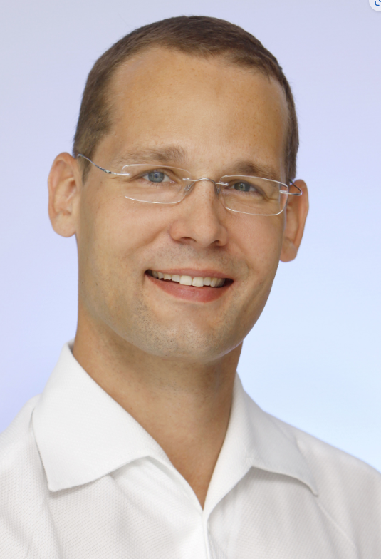 AE0923_Kleinanzeige_Mayr_Hannes.png  
